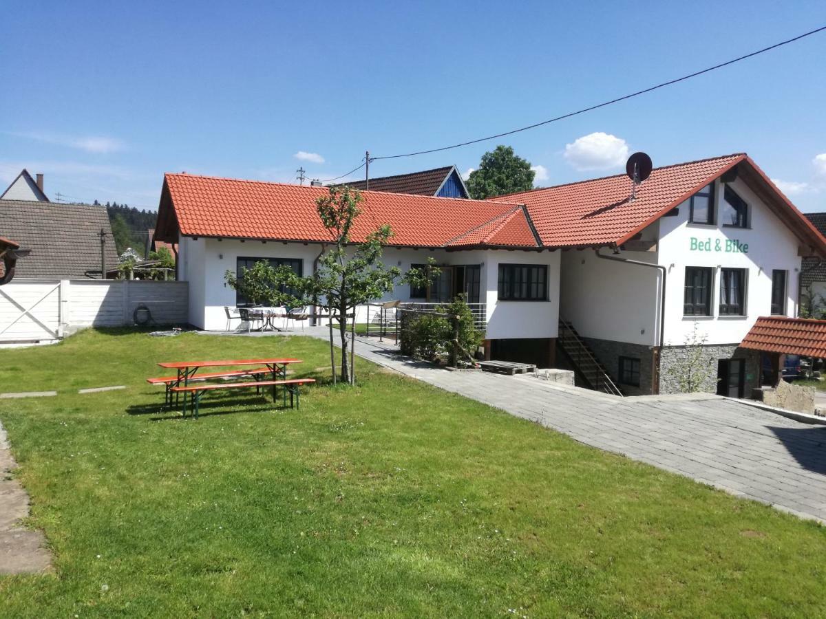 Bed & Bike Apartamento Trichtingen Exterior foto